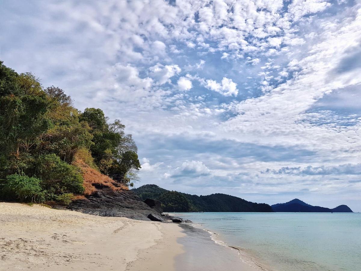 The Temak Villa Pantai Cenang  Zewnętrze zdjęcie